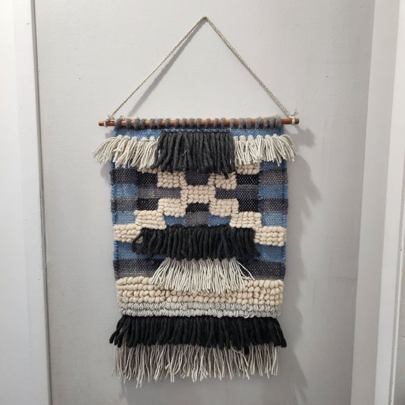 Macrame Woven Blue Cream Wall Hanging 15x24 Wool Tapestry Boho Made in India - Picture 1 of 9